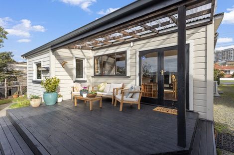 Photo of property in 169 Surrey Street, Saint Clair, Dunedin, 9012