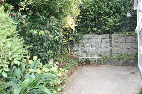 Photo of property in 5 Elm Row, Dunedin Central, Dunedin, 9016