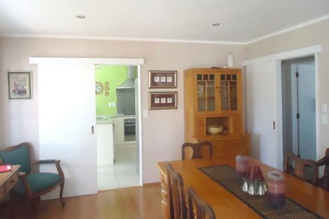 Photo of property in 1/11 Sunnynook Road, Forrest Hill, Auckland, 0620