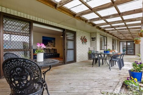 Photo of property in 10a Kennedy Place, Merrilands, New Plymouth, 4312