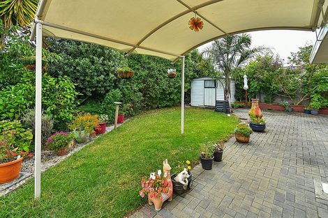 Photo of property in 3/5 Saints Court, Manurewa, Auckland, 2102