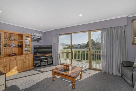Photo of property in 7 Hicks Place, Cooks Beach, Whitianga, 3591