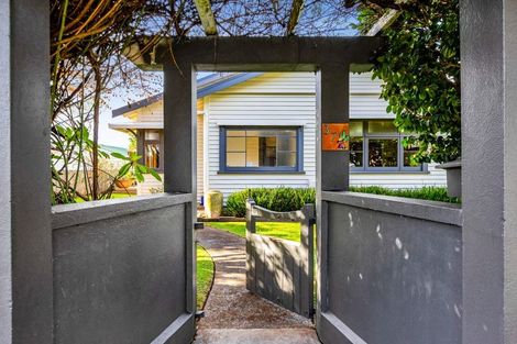 Photo of property in 37 Ballance Street, Lower Vogeltown, New Plymouth, 4310