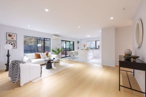 Photo of property in 7a Fairdene Avenue, Henderson, Auckland, 0610