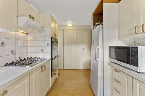 Photo of property in 14 Haast Close, Kelson, Lower Hutt, 5010