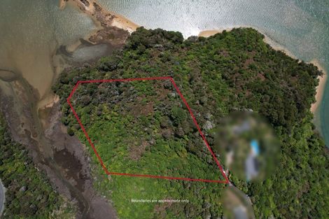 Photo of property in 27 Lady Barkly Grove, Kaiteriteri, Motueka, 7197