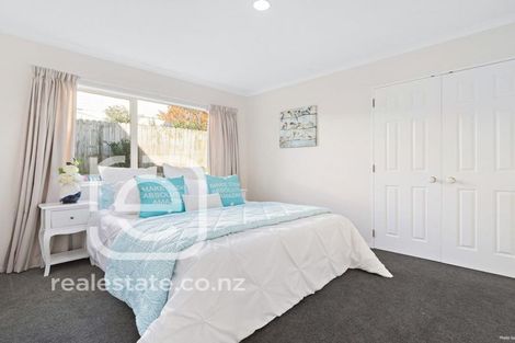 Photo of property in 2 Casabella Court, Northpark, Auckland, 2013