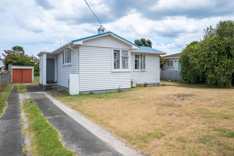 Photo of property in 65 Cornfoot Street, Castlecliff, Whanganui, 4501