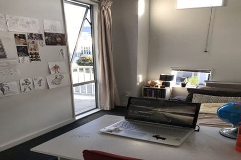 Photo of property in 23 Majoribanks Street, Mount Victoria, Wellington, 6011