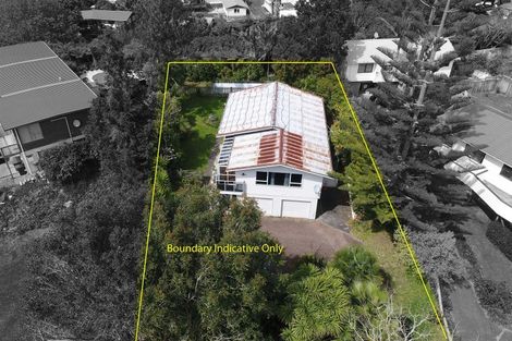 Photo of property in 40 Glamorgan Drive, Torbay, Auckland, 0630