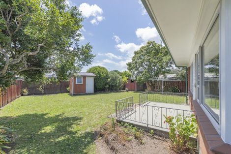 Photo of property in 17 Barnhill Crescent, Pahurehure, Papakura, 2113