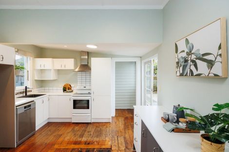 Photo of property in 223 College Street, West End, Palmerston North, 4412