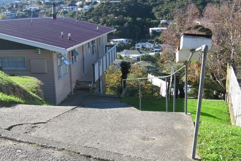 Photo of property in 19a Holborn Drive, Stokes Valley, Lower Hutt, 5019