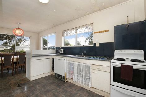 Photo of property in 367 Roscommon Road, Clendon Park, Auckland, 2103