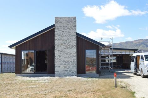 Photo of property in 4 Campbell Road, Wanaka, 9305