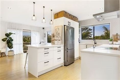 Photo of property in 2 Redwing Street, Browns Bay, Auckland, 0630