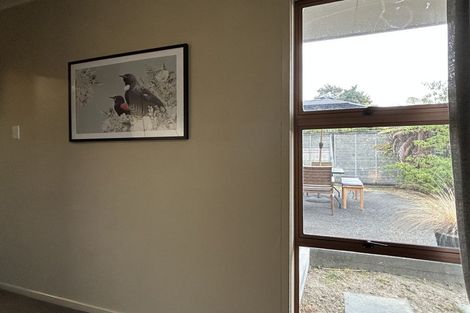 Photo of property in 1/12 Gradwell Place, Two Mile Bay, Taupo, 3330