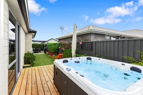 Photo of property in 5 Scarr Lane, Pyes Pa, Tauranga, 3112