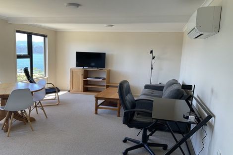 Photo of property in 38 Napier Street, Karaka Bays, Wellington, 6022