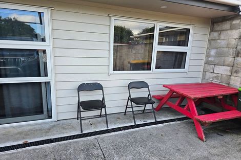 Photo of property in 16 Leith Court, Papatoetoe, Auckland, 2104