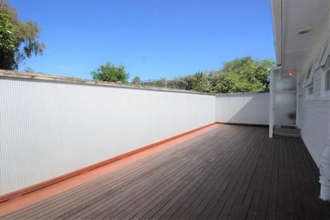 Photo of property in 2/73 Watling Street, Epsom, Auckland, 1023