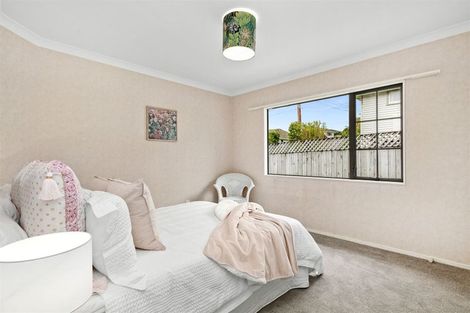 Photo of property in 23a Larsen Crescent, Tawa, Wellington, 5028