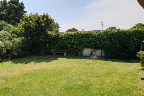 Photo of property in 18 Simcox Street, Otaki Beach, Otaki, 5512