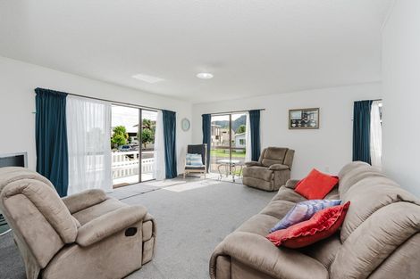Photo of property in 617a Harbour View Road, Whangamata, 3620