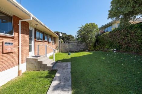 Photo of property in 8 Dunvegan Place, Dinsdale, Hamilton, 3204