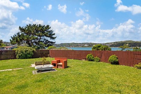Photo of property in 31 Whanga Crescent, Titahi Bay, Porirua, 5022