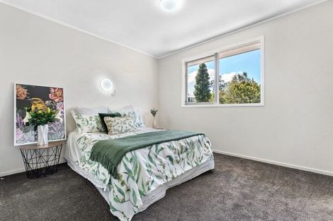 Photo of property in 19 Ribblesdale Road, Henderson, Auckland, 0612