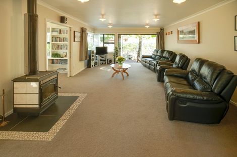 Photo of property in 979 Riverslea Road South, Longlands, Hastings, 4122