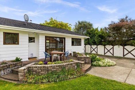 Photo of property in 10 Rush Place, Havelock North, 4130