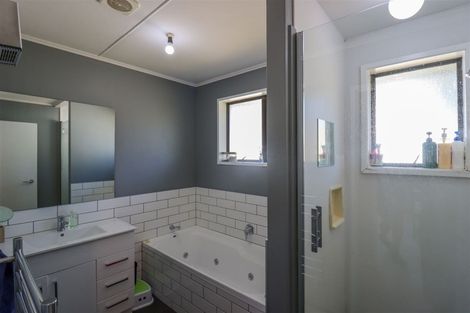 Photo of property in 28 Balmoral Street, Marchwiel, Timaru, 7910