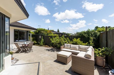 Photo of property in 2/38 Avondale Road, Taradale, Napier, 4112