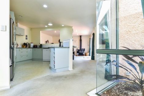 Photo of property in 32 Caroline Crescent, Highbury, Palmerston North, 4412