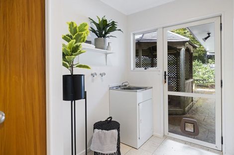 Photo of property in 17d Kinross Drive, Merrilands, New Plymouth, 4312