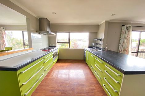 Photo of property in 6 Riesling Place, Henderson, Auckland, 0612
