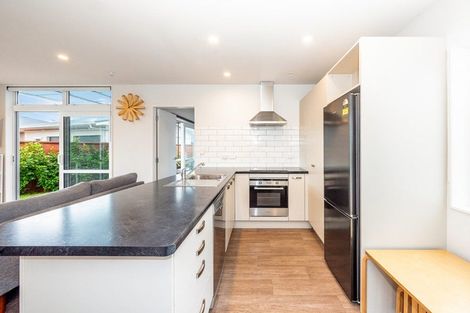 Photo of property in 5 Sharda Grove, Paraparaumu Beach, Paraparaumu, 5032