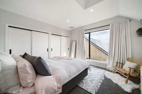 Photo of property in 17 Double Cone Road, Jacks Point, Queenstown, 9371