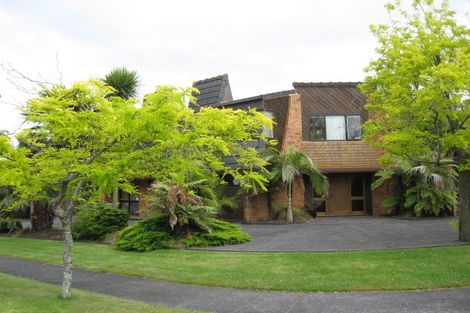 Photo of property in 5 Reynard Terrace, Conifer Grove, Takanini, 2112