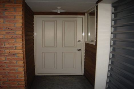 Photo of property in 17a Division Street, Riccarton, Christchurch, 8041