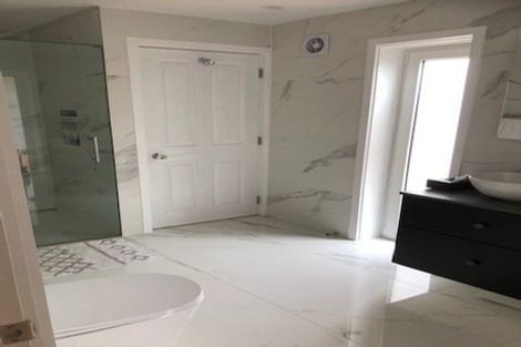 Photo of property in 44 Parkhill Road, Mellons Bay, Auckland, 2014