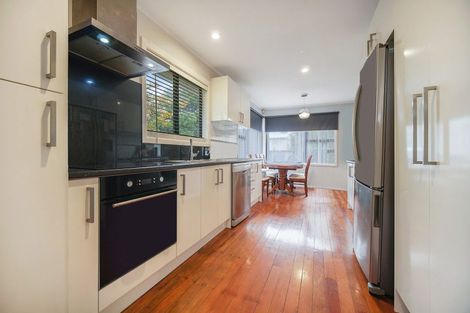 Photo of property in 6 Cobham Crescent, Kelston, Auckland, 0602