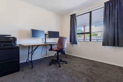 Photo of property in 11 Atua Street, Waikanae Beach, Waikanae, 5036
