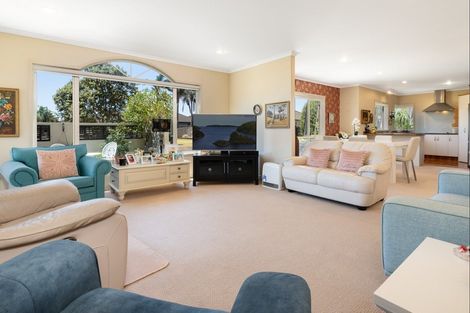 Photo of property in 43 Matene Place, Papamoa Beach, Papamoa, 3118