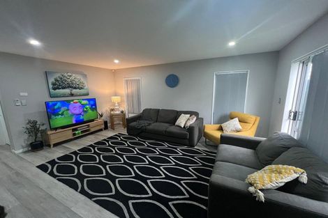 Photo of property in 73 Marendellas Drive, Bucklands Beach, Auckland, 2014