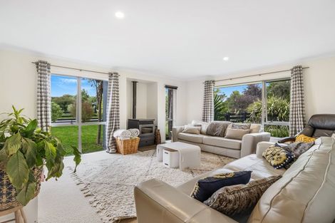 Photo of property in 9 Riverside Way, Amberley, 7410