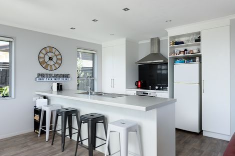 Photo of property in 216 Ballintoy Park Drive, Welcome Bay, Tauranga, 3175