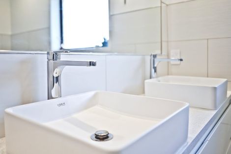 Photo of property in 2/403 Hibiscus Coast Highway, Orewa, 0931